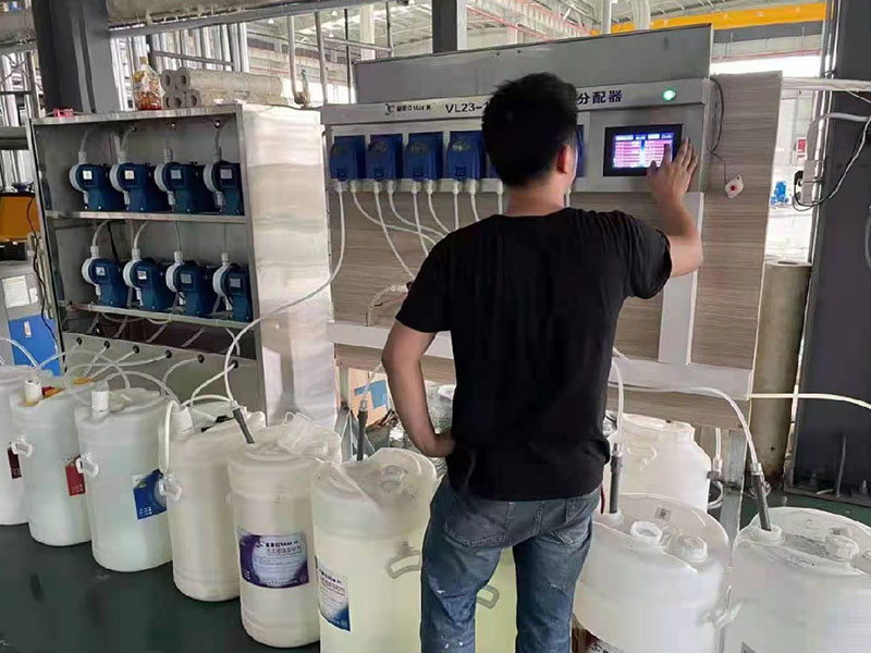 盘龙全自动进料-01