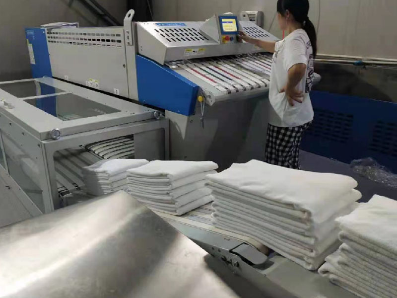 盘龙巾类折叠机-02